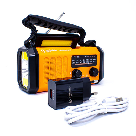 ReadyCharge Radio : Un kit radio d'urgence 5 en 1 qui fonctionne sur manivelle, panneau solaire et électricité. Comprend également une banque d'alimentation de 10 000 mAh, une lampe de poche et une boussole.